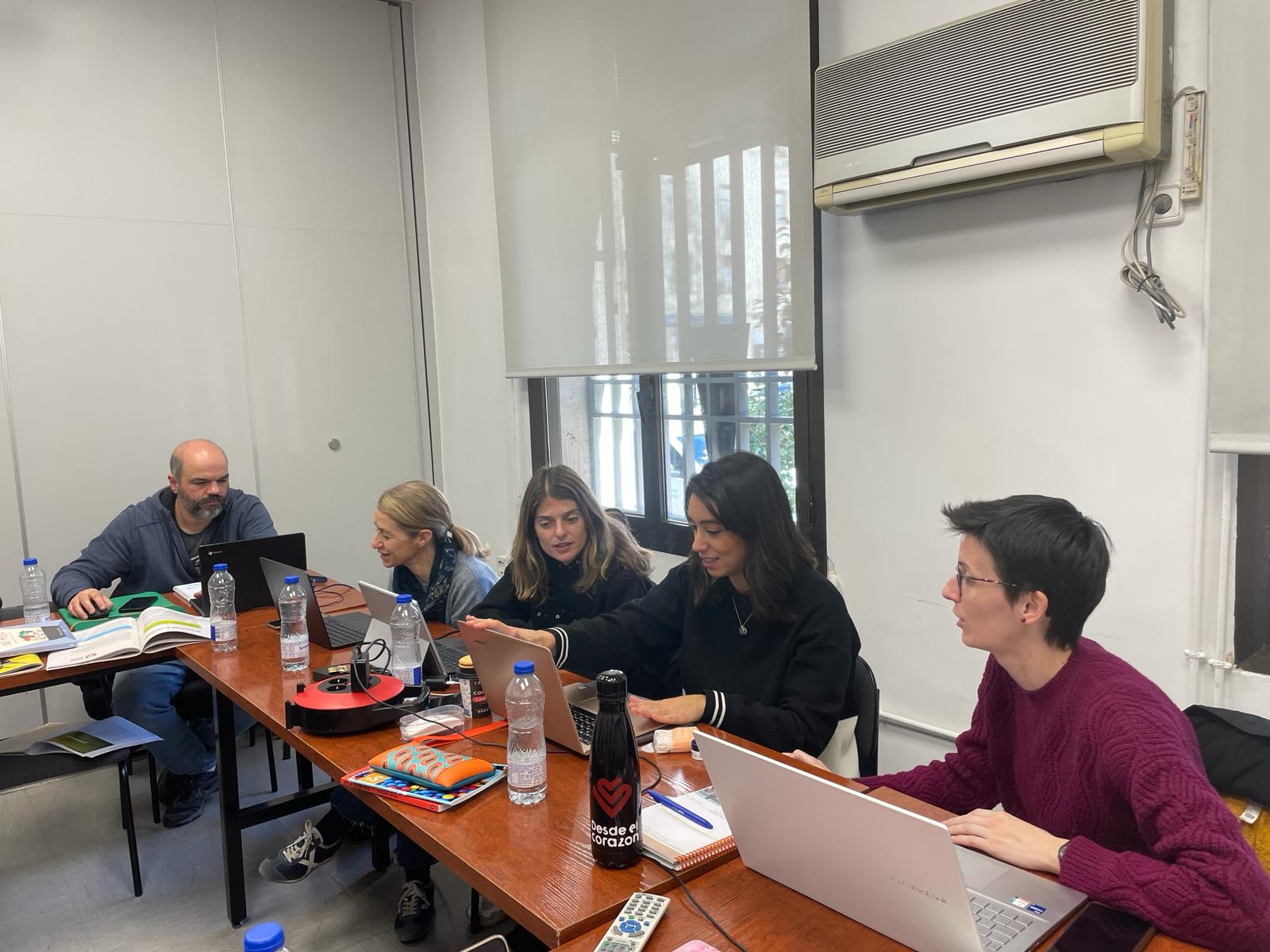 EAS. Trabajando nuevos contenidos